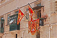 Mittelalterliche Fahnen in Valetta