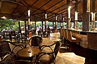 Bar des Embudu Village Resorts