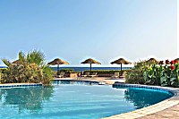 Swimmingpool im Mövenpick Resort El Quseir