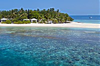 Blick auf das Sandies Bathala Island Resort